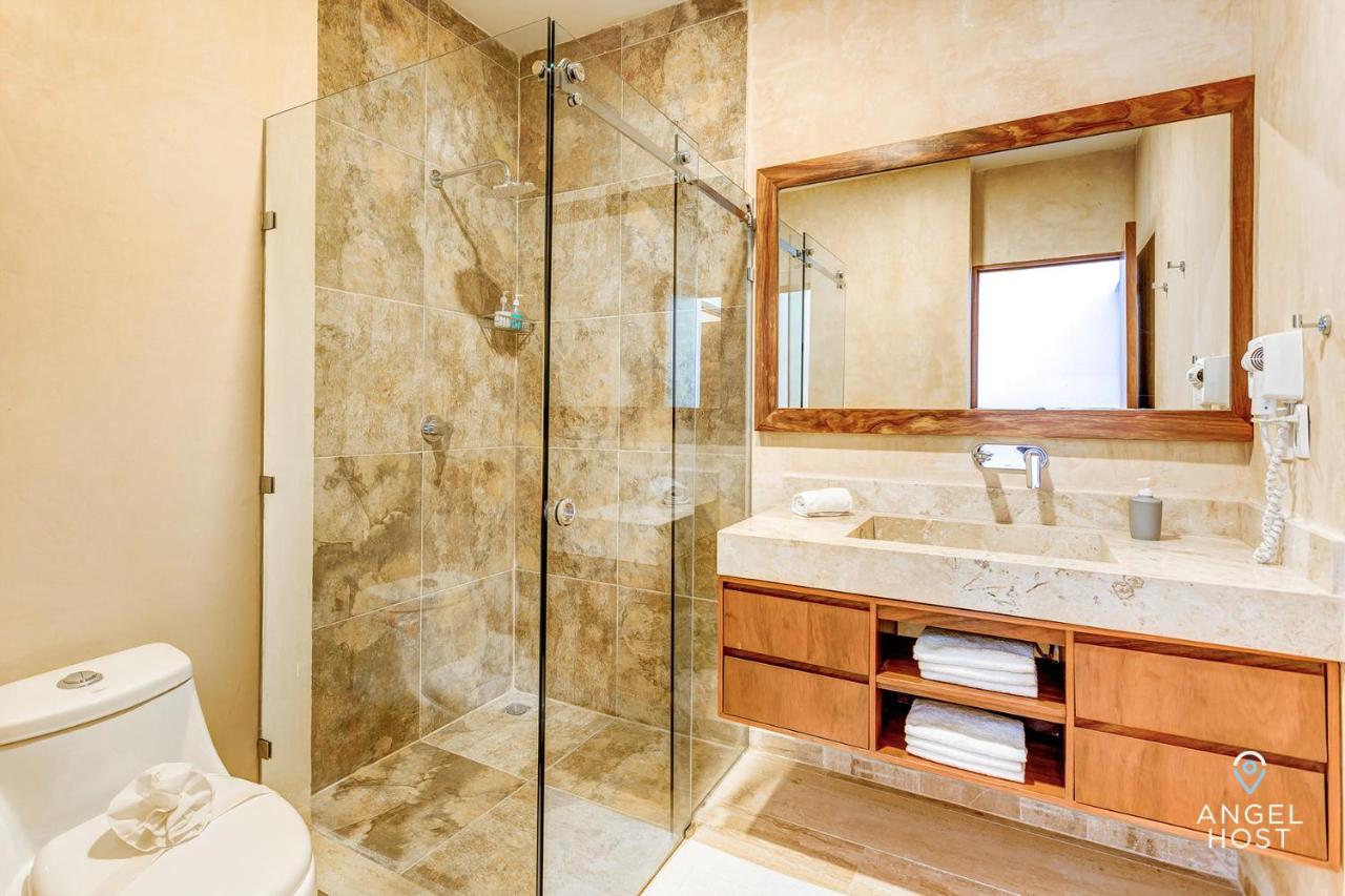 Chic Condotel With Roof Pool 10-min Walk To